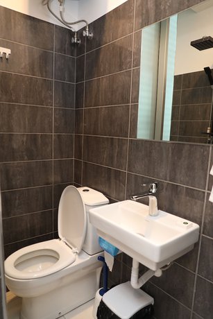 Imagen de la habitación del Hotel Aglon. Foto 14