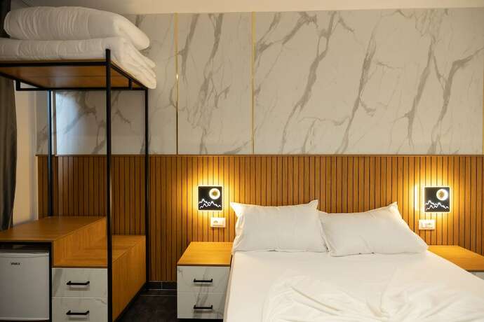 Imagen general del Hotel Aglon Twin\'s. Foto 3