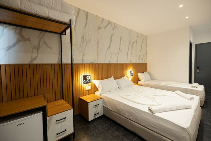 Imagen de la habitación del Hotel Aglon Twin\'s. Foto 15