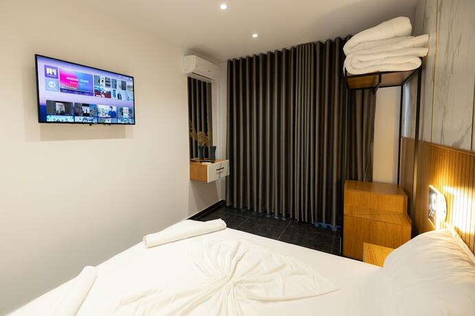 Imagen general del Hotel Aglon Twin\'s. Foto 7