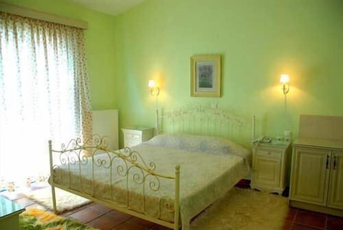 Imagen de la habitación del Hotel Agnadi. Foto 7