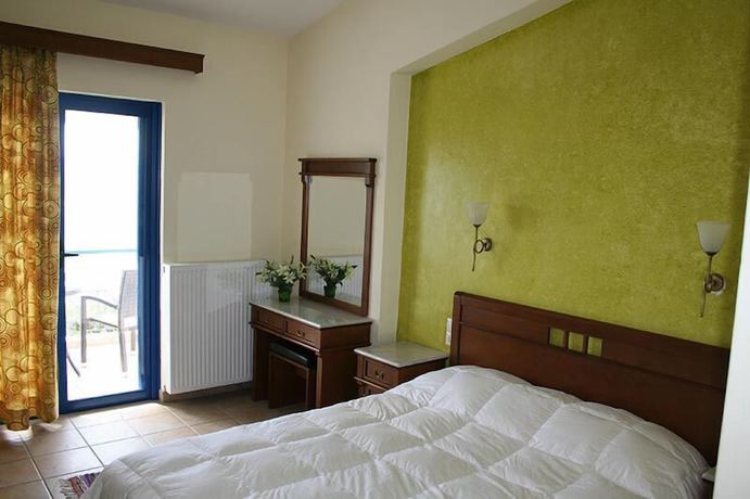 Imagen de la habitación del Hotel Agnadi. Foto 8