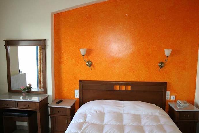 Imagen de la habitación del Hotel Agnadi. Foto 11