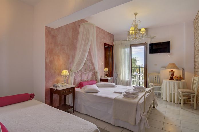Imagen de la habitación del Hotel Agnadi-Horefto. Foto 7