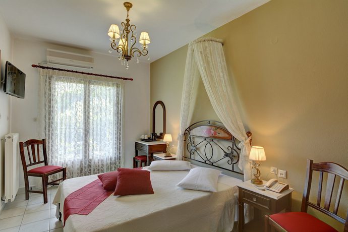 Imagen de la habitación del Hotel Agnadi-Horefto. Foto 12