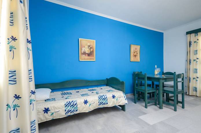 Imagen de la habitación del Hotel Agnanti, Naxos. Foto 12