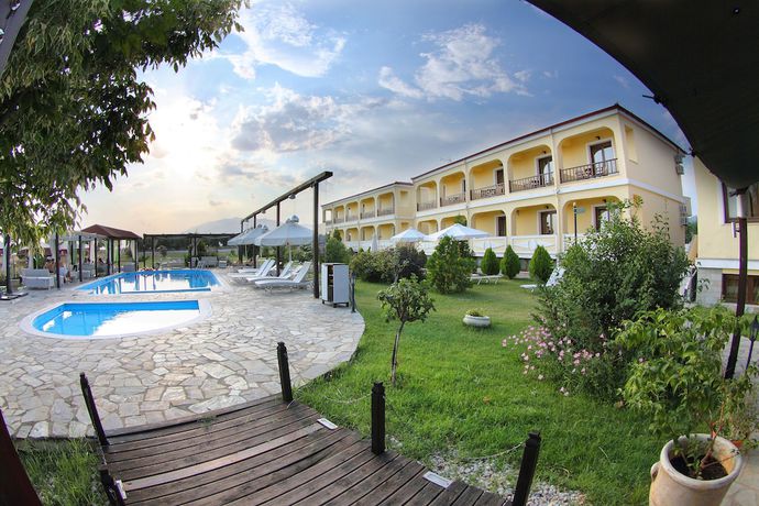Imagen de los exteriores del Hotel Agnatio Spa. Foto 11