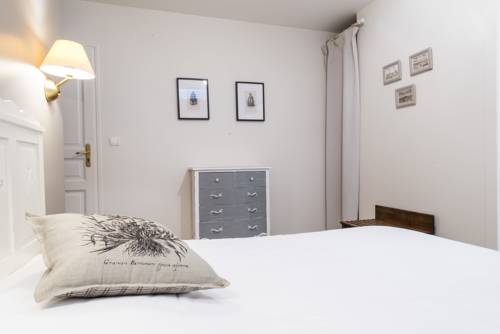 Imagen de la habitación del Hotel Agn&egrave;s Sorel. Foto 12