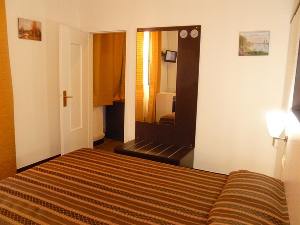 Imagen de la habitación del Hotel Agnello D'oro. Foto 1
