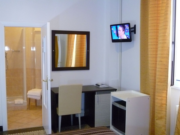 Imagen de la habitación del Hotel Agnello D'oro. Foto 4