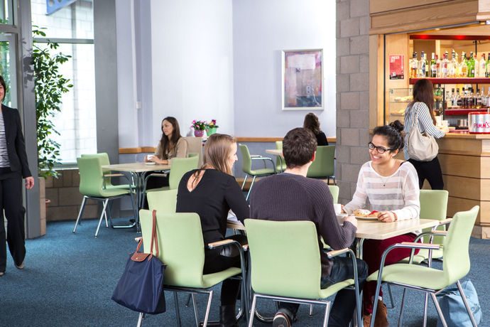 Imagen del bar/restaurante del Hotel Agnes Blackadder Hall Campus Accommodation. Foto 4