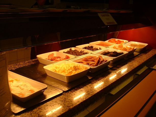 Imagen del bar/restaurante del Hotel Agnes Blackadder Hall Campus Accommodation. Foto 5