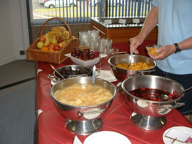 Imagen del bar/restaurante del Hotel Agnes Blackadder Hall Campus Accommodation. Foto 6