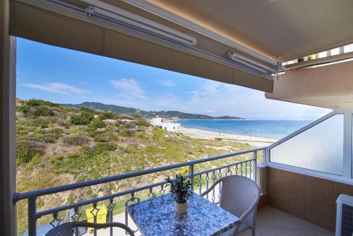 Imagen general del Hotel Agni On The Beach. Foto 4