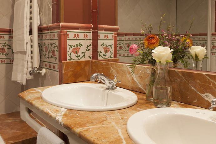 Imagen general del Hotel Agora Juan De Austria. Foto 14