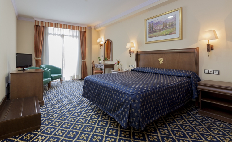 Imagen general del Hotel Agora Juan De Austria. Foto 21