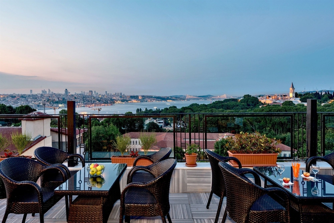 Imagen de los exteriores del Hotel Agora Life - Special Class. Foto 11