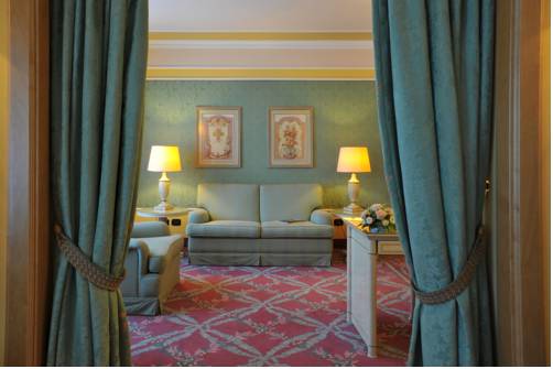 Imagen de la habitación del Hotel Agora' Palace. Foto 13