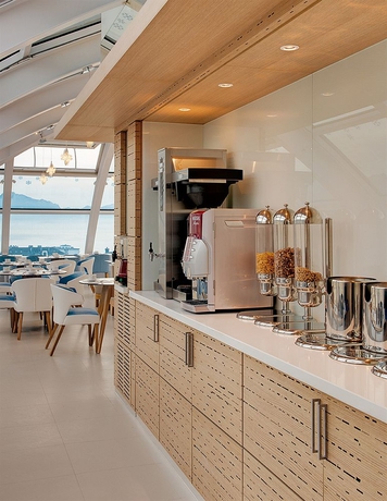 Imagen del bar/restaurante del Hotel Agora Swiss Night By Fassbind. Foto 5