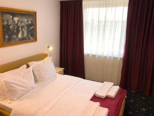 Imagen general del Hotel Agora, VENUS - SATURN. Foto 2