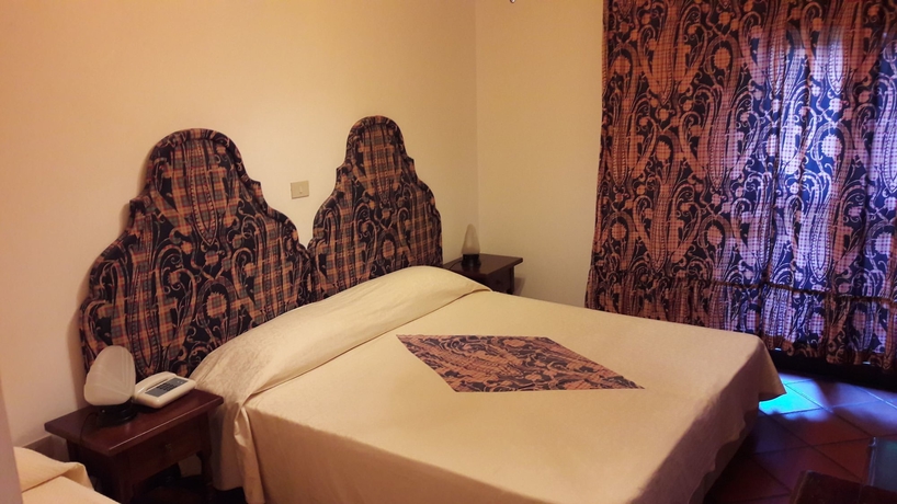 Imagen de la habitación del Hotel Agor&agrave; Park. Foto 6