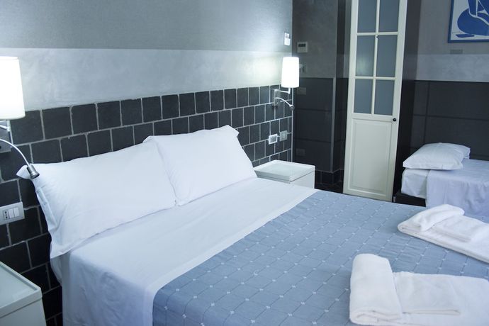 Imagen de la habitación del Hotel Agorà, Roma. Foto 5