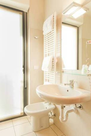 Imagen de la habitación del Hotel Agor&agrave;, San Marzano Oliveto. Foto 9