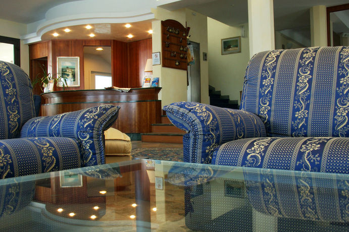 Imagen de los interiores del Hotel Agostini. Foto 14