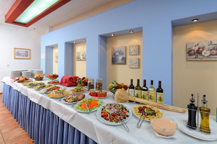 Imagen del bar/restaurante del Hotel Agrabella. Foto 2