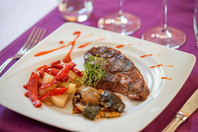 Imagen del bar/restaurante del Hotel À La Brèche De Roland. Foto 6