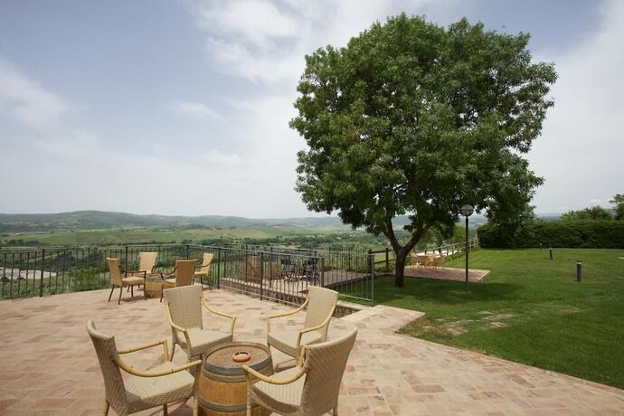 Imagen general del Hotel Agriturismo Bio Il Torrione. Foto 15