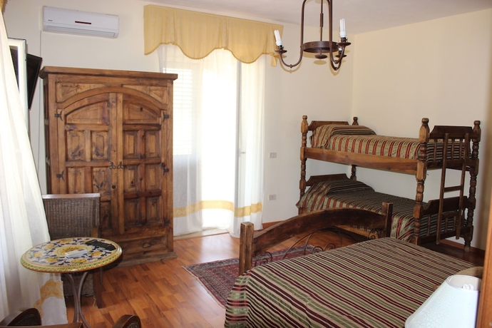 Imagen de la habitación del Hotel Agriturismo Reggia Saracena. Foto 2