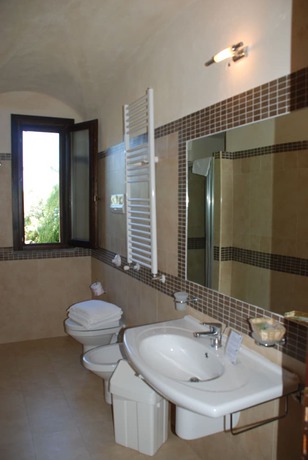 Imagen de la habitación del Hotel Agriturismo Villa Cefal&agrave;. Foto 8
