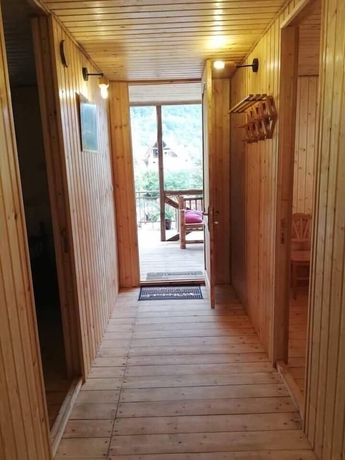 Imagen de los interiores del Hotel Agro Guesthouse Korena. Foto 14
