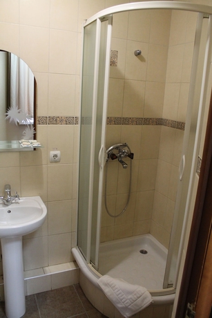 Imagen de la habitación del Hotel Agros. Foto 15