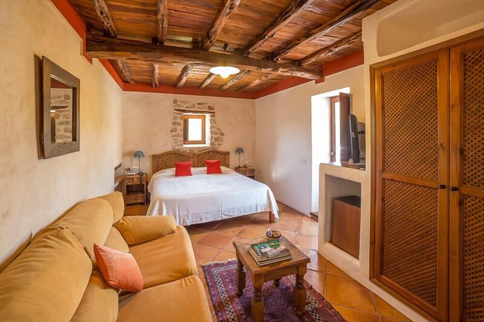 Imagen de la habitación del Hotel Agroturismo Can Pujolet. Foto 3