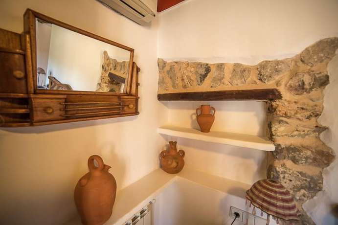 Imagen de la habitación del Hotel Agroturismo Can Pujolet. Foto 9