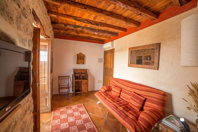 Imagen de la habitación del Hotel Agroturismo Can Pujolet. Foto 15