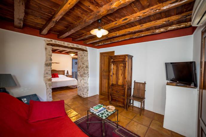 Imagen de la habitación del Hotel Agroturismo Can Pujolet. Foto 19
