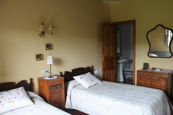 Imagen de la habitación del Hotel Agroturismo Muriances. Foto 17