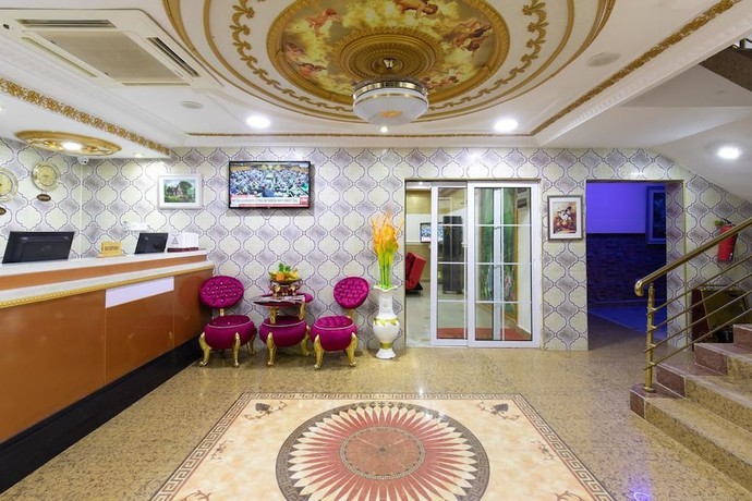Imagen de los interiores del Hotel Ags and Suites. Foto 17