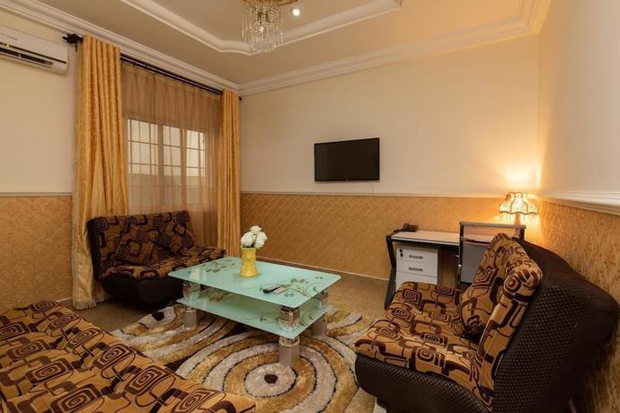 Imagen de la habitación del Hotel Ags and Suites. Foto 11