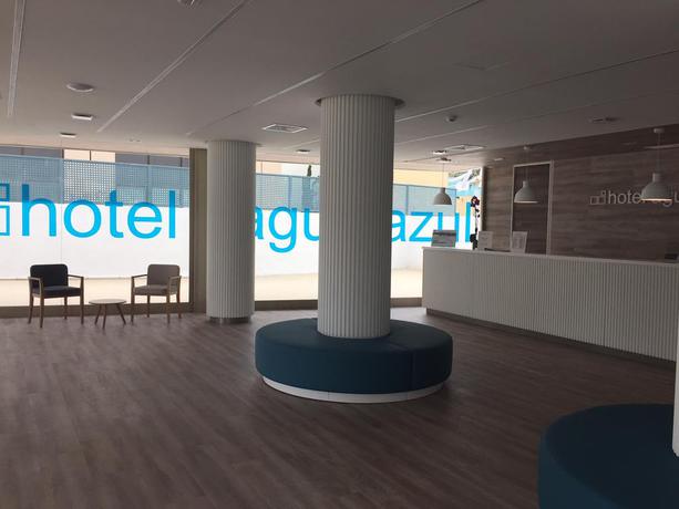 Imagen de los interiores del Hotel Agua Azul. Foto 10