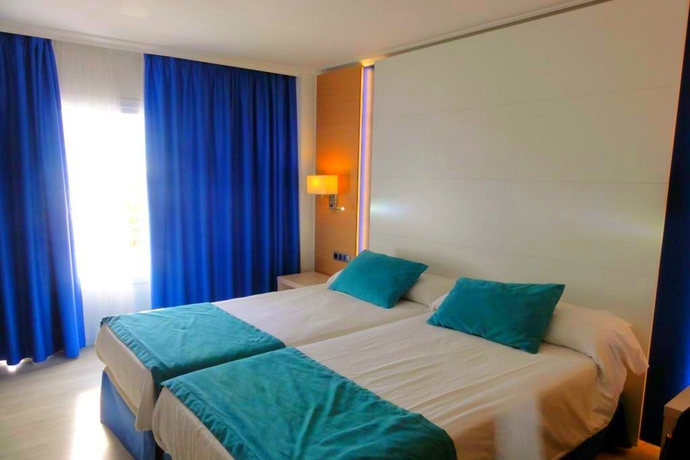 Imagen general del Hotel Agua Beach - Adults Only. Foto 4