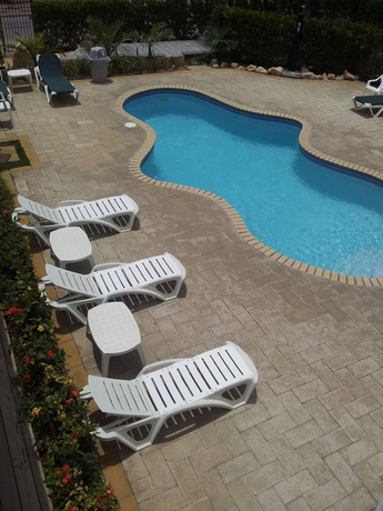 Imagen de la piscina del Hotel Agua Clara Eco Suites. Foto 13