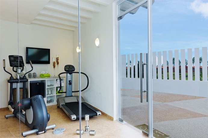 Imagen de los interiores del Hotel Agua Dorada Beach By Lidotel. Foto 11
