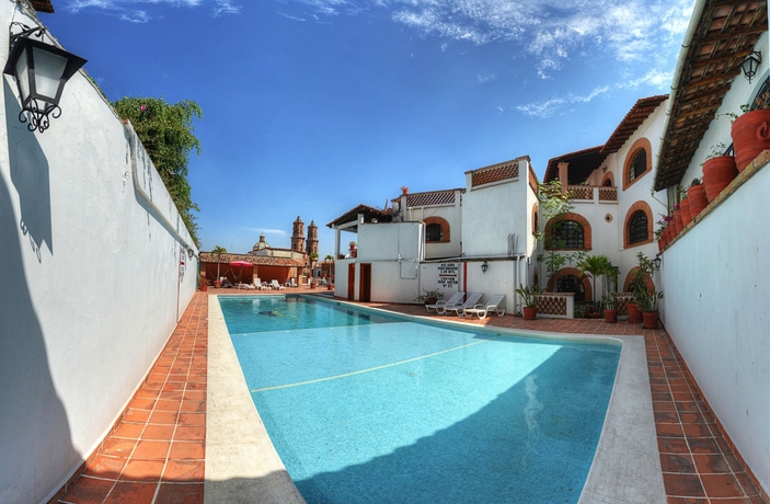 Imagen de la piscina del Hotel Agua Escondida. Foto 11