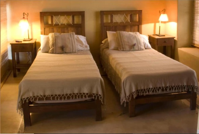 Imagen de la habitación del Hotel Aguacanto Caba&ntilde;as. Foto 13
