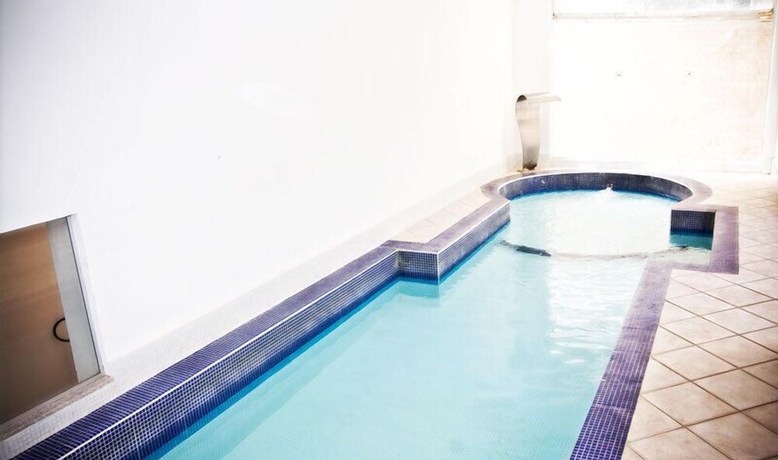 Imagen de la piscina del Hotel Aguas. Foto 12