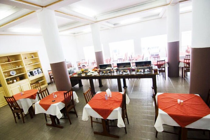 Imagen del bar/restaurante del Hotel Aguas. Foto 3